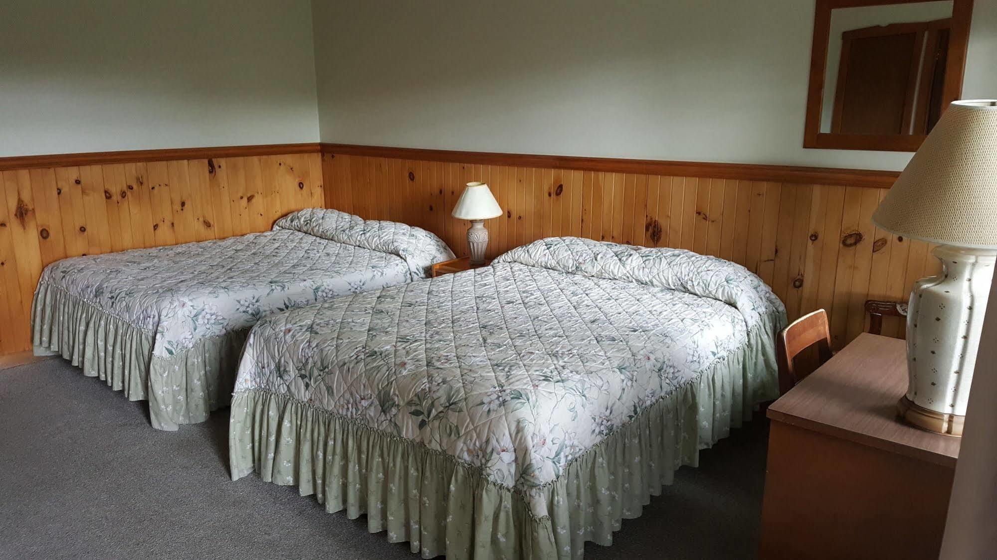 Motel Le Fleuron Saint-Donat-de-Montcalm Extérieur photo